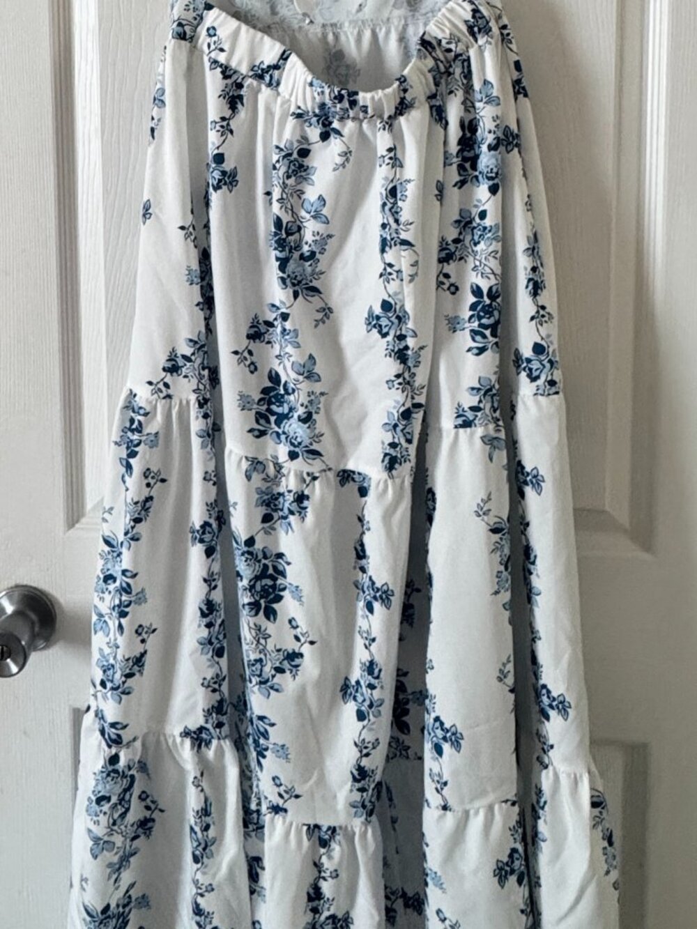 Emery Rose (SHEIN) Blue Floral Open Back Tie Maxi Dress - Picture 4 of 7